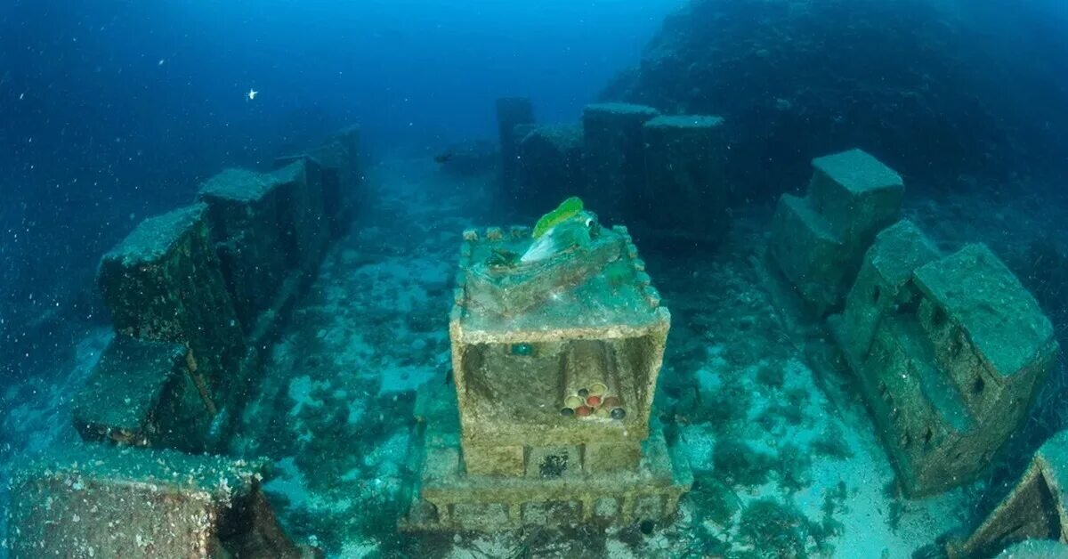 Кадр из слитого в сеть видеоролика с погружением учёных 