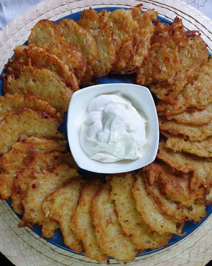 Картофельные оладьи из вареной картошки. Белорусские деруны. Кабадраники. Кабадраники. Драники из кабачков.