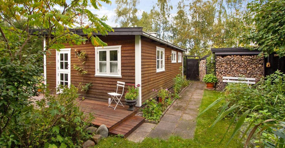 Вступил в силу закон, который дает право садовым некоммерческим товариществам включать свою территорию в границы населенного пункта или образовывать отдельное поселение.  
