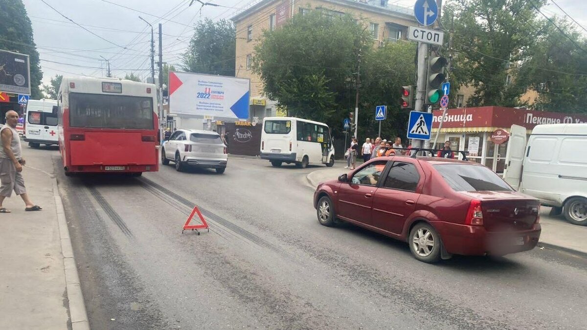    На 2-й Садовой пенсионерка погибла под колесами автобуса № 18Новости Саратова и области – Сетевое издание «Репортер64»