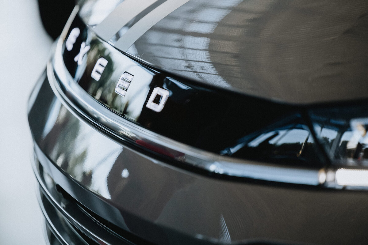 Мерцающий логотип - отличительный знак бренда EXEED 