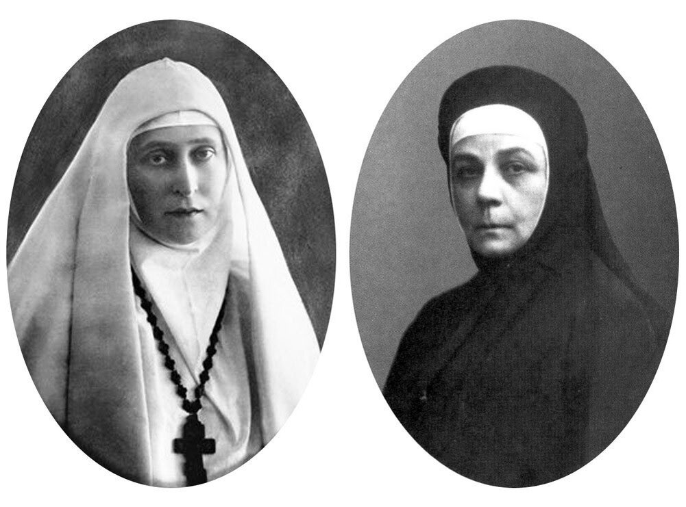 26 июня 1918 года в здание Уральского облсовета в Екатеринбурге привели двух женщин в монашеской одежде. Женщины требовали, чтобы их арестовали. 
Это были Варвара Яковлева и Екатерина Янышева, сестры Марфо-Мариинской обители милосердия. За пять дней до этого, 21 июня, их буквально выставили на улицу из дома в Алапаевске, где содержались под стражей Великая княгиня Елизавета Федоровна и еще несколько членов императорского дома. Сестры настаивали, чтобы их вернули к матушке-настоятельнице, даже ценой лишения свободы... https://www.miloserdie.ru/article/inokinya-varvara-my-pominaem-ee-vmeste-s-velikoj-knyaginej-elizavetoj-no-tochno-ne-znaem-kto-ona/?ysclid=l76h0vjd3c266206875