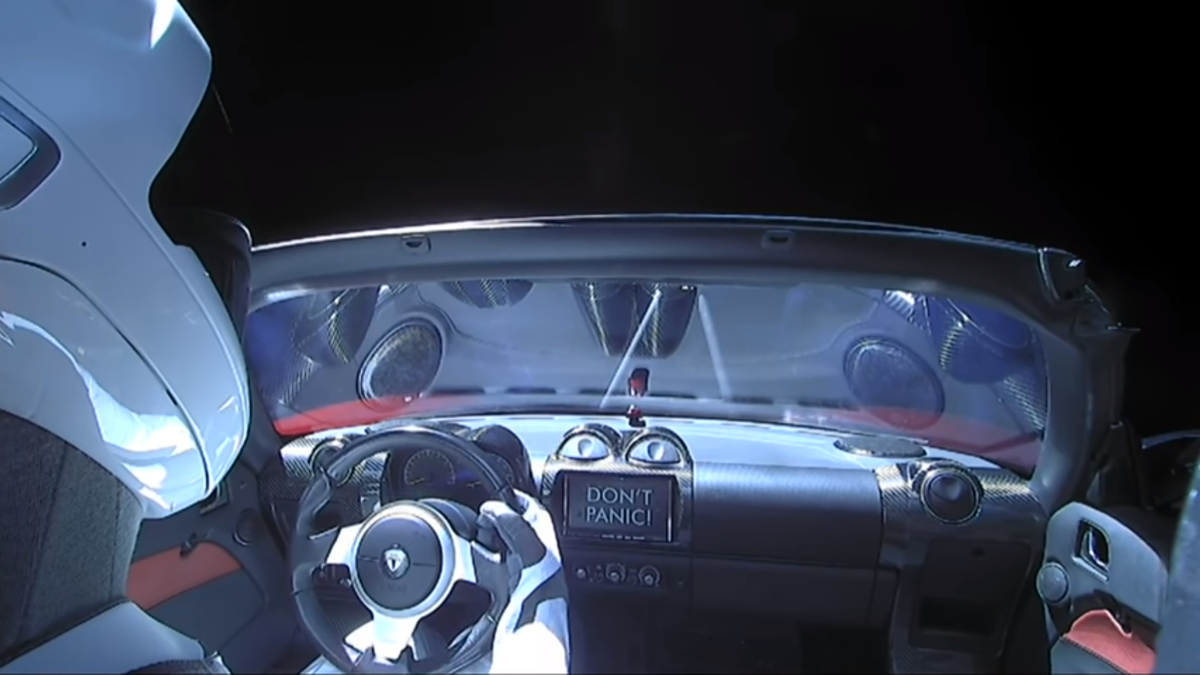 Tesla Roadster Илона маска don't Panic