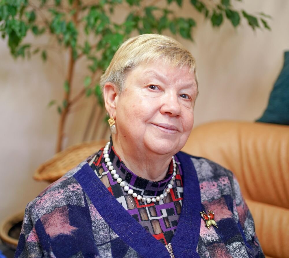 Ольга Николаевна ХРЕНОВА, 69 лет: