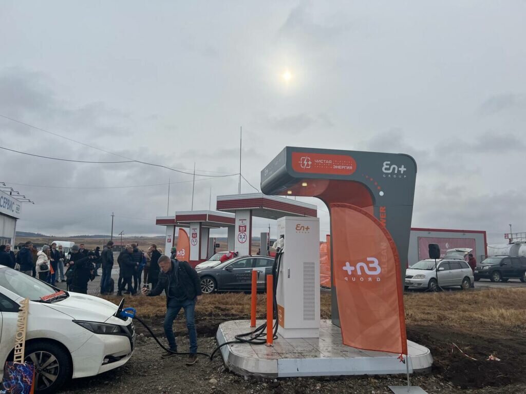  Новые электрозаправки, открытые в Усть-Ордынском, Баяндае и Еланцах, будут востребованы как туристами, так и местными жителями.