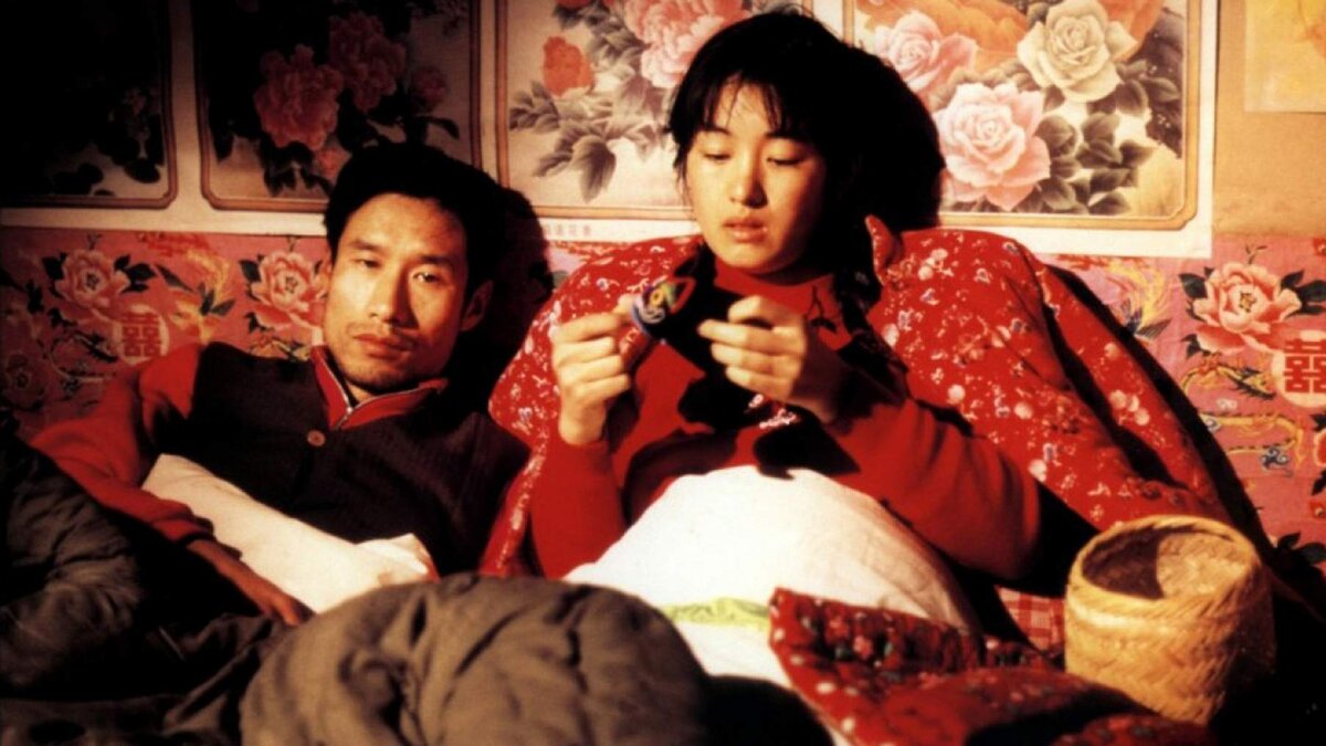 Кадр из фильма "Цю Цзю идет в суд" (1992)