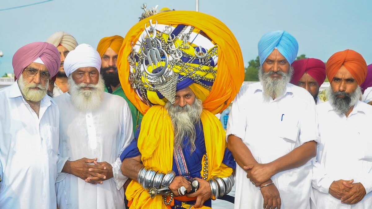 Зачем Сикхи носят тюрбаны и почему они лучше умрут, нежели снимут его прилюдно