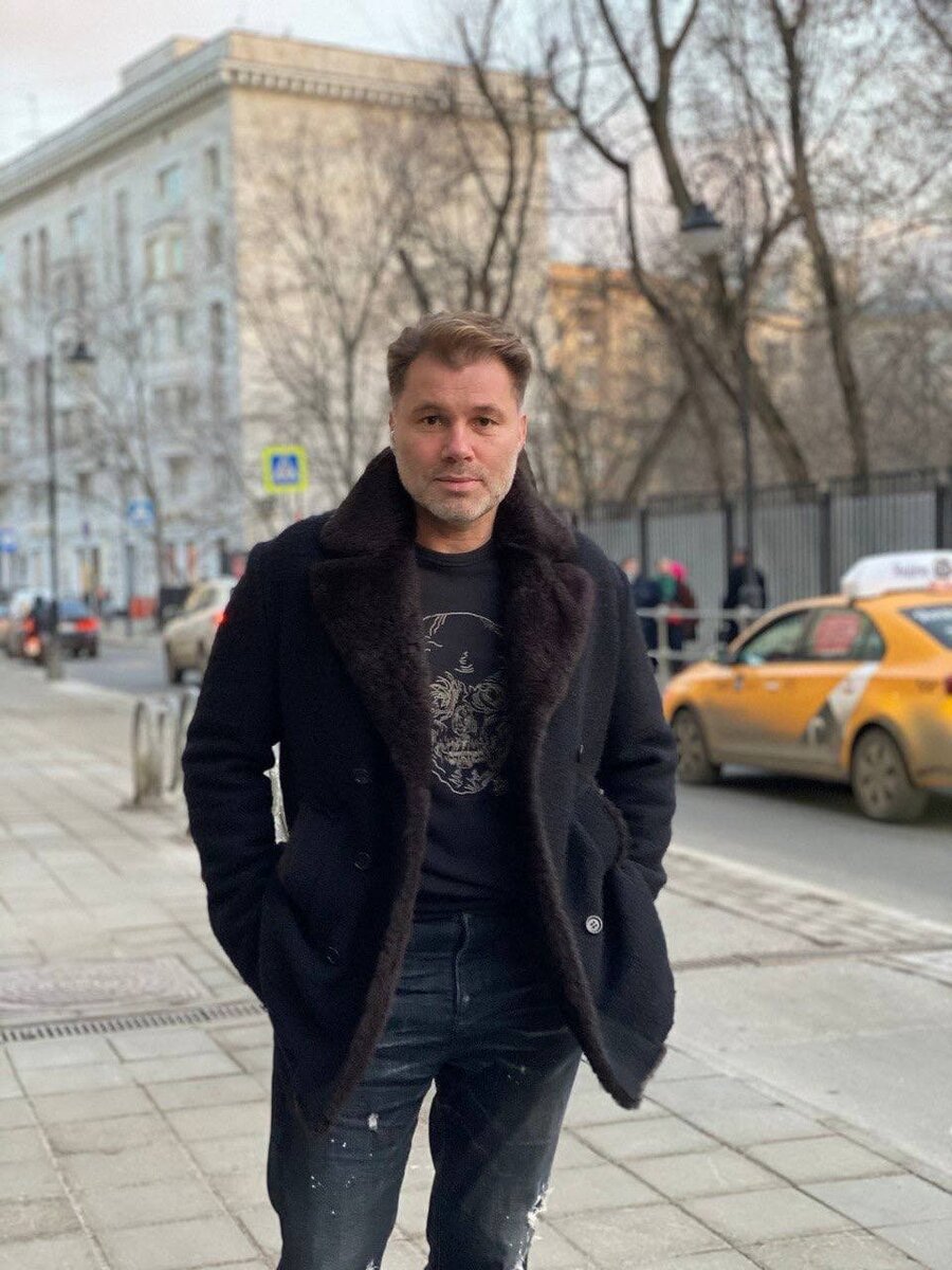 Олег Рой