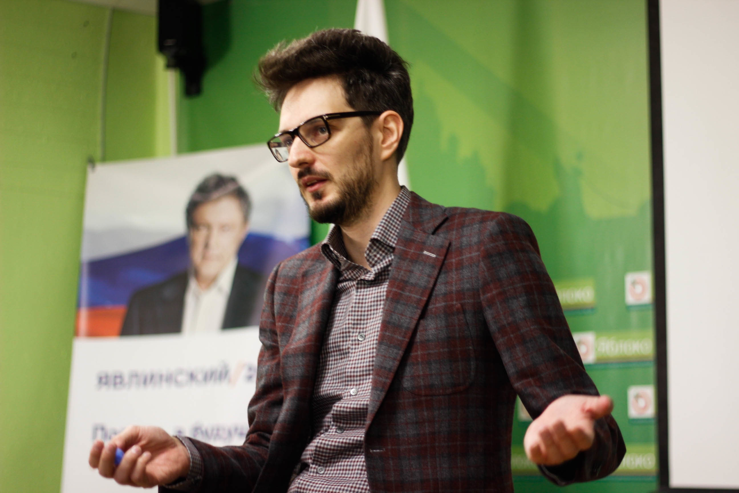Метания нынешних активистов на премьере общественника Максима Каца.1