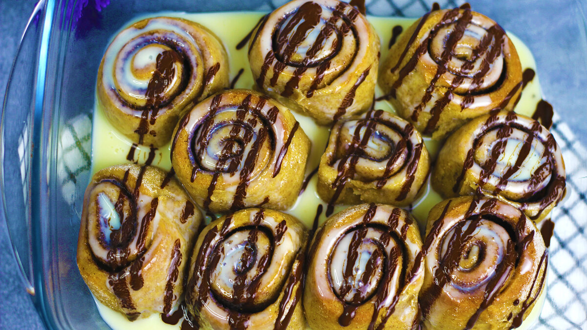 пп синнабон. синнабоны булочки с карамелью. пп синнабоны. воздушные синнабоны. Cinnabon булочки.