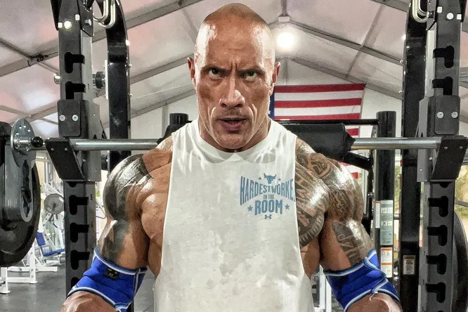 therock/Instagram 