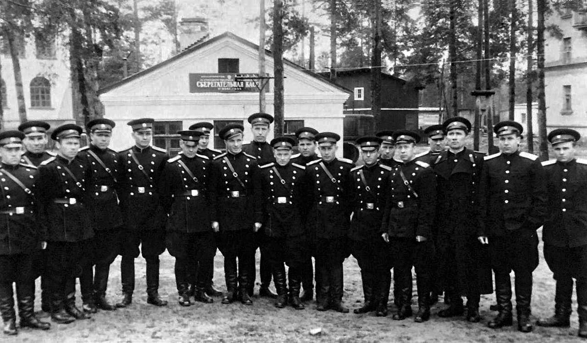 Послевоенная милицейская братия была на выдумки хитра! Фото из личного архива автора.