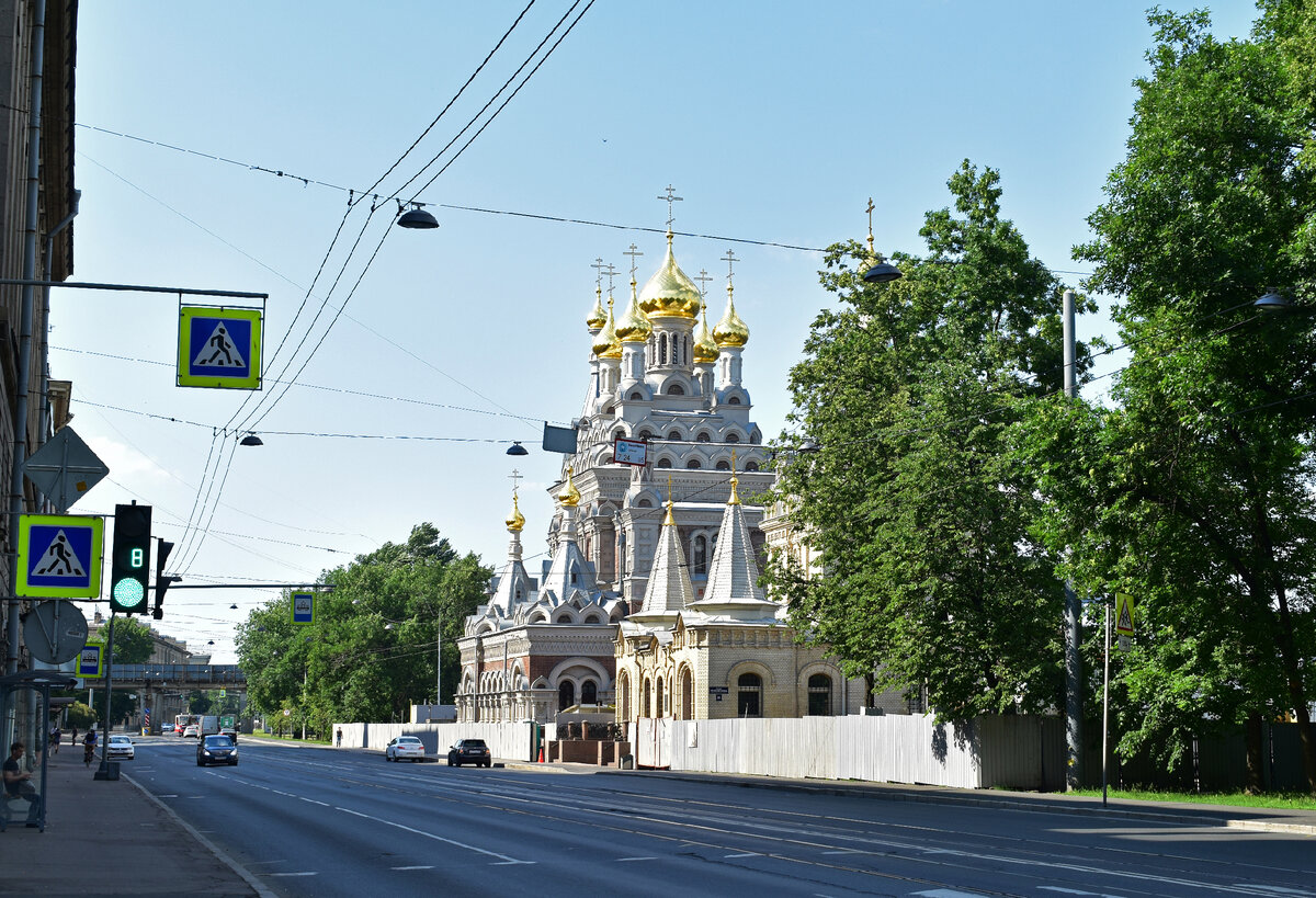 Воссозданные храмы Петербурга: стоит ли строить заново то, что снесли в  советское время? | Индустриальный турист | Дзен