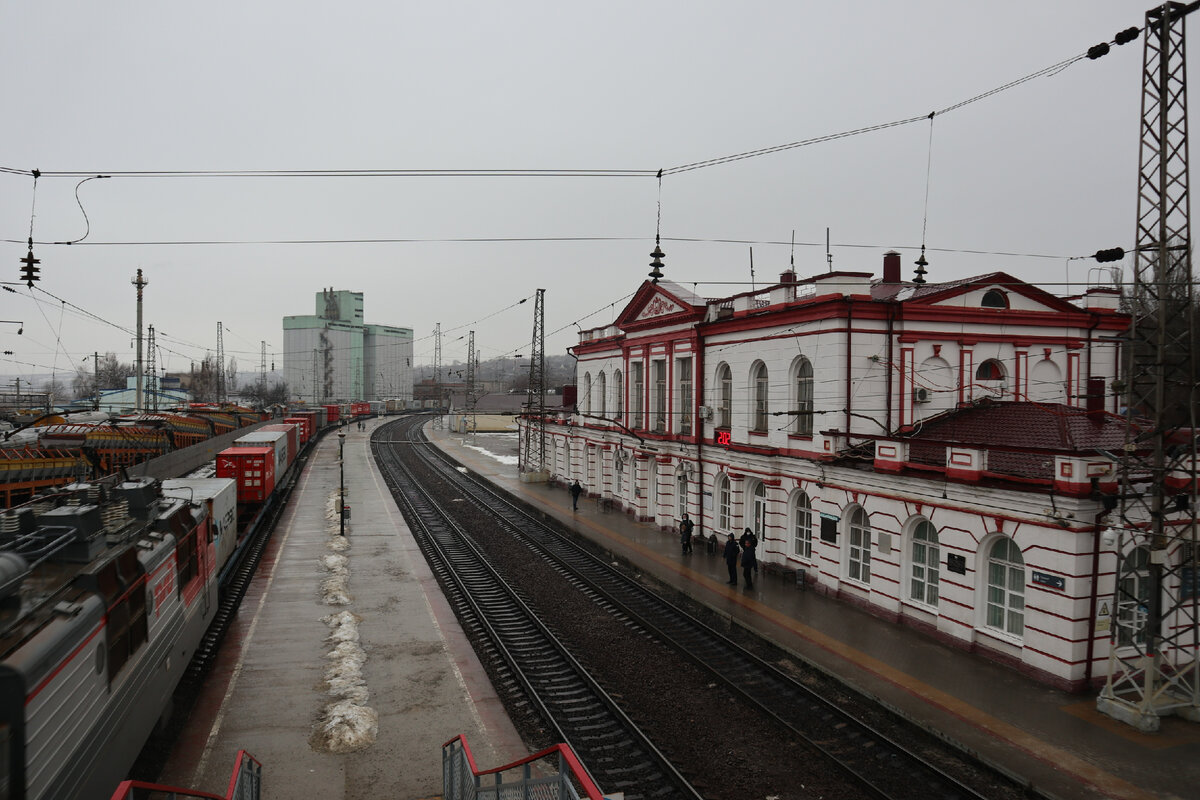 Жизнь в поезде. Тур по Крыму под стук колёс с "Гранд-экспрессом"