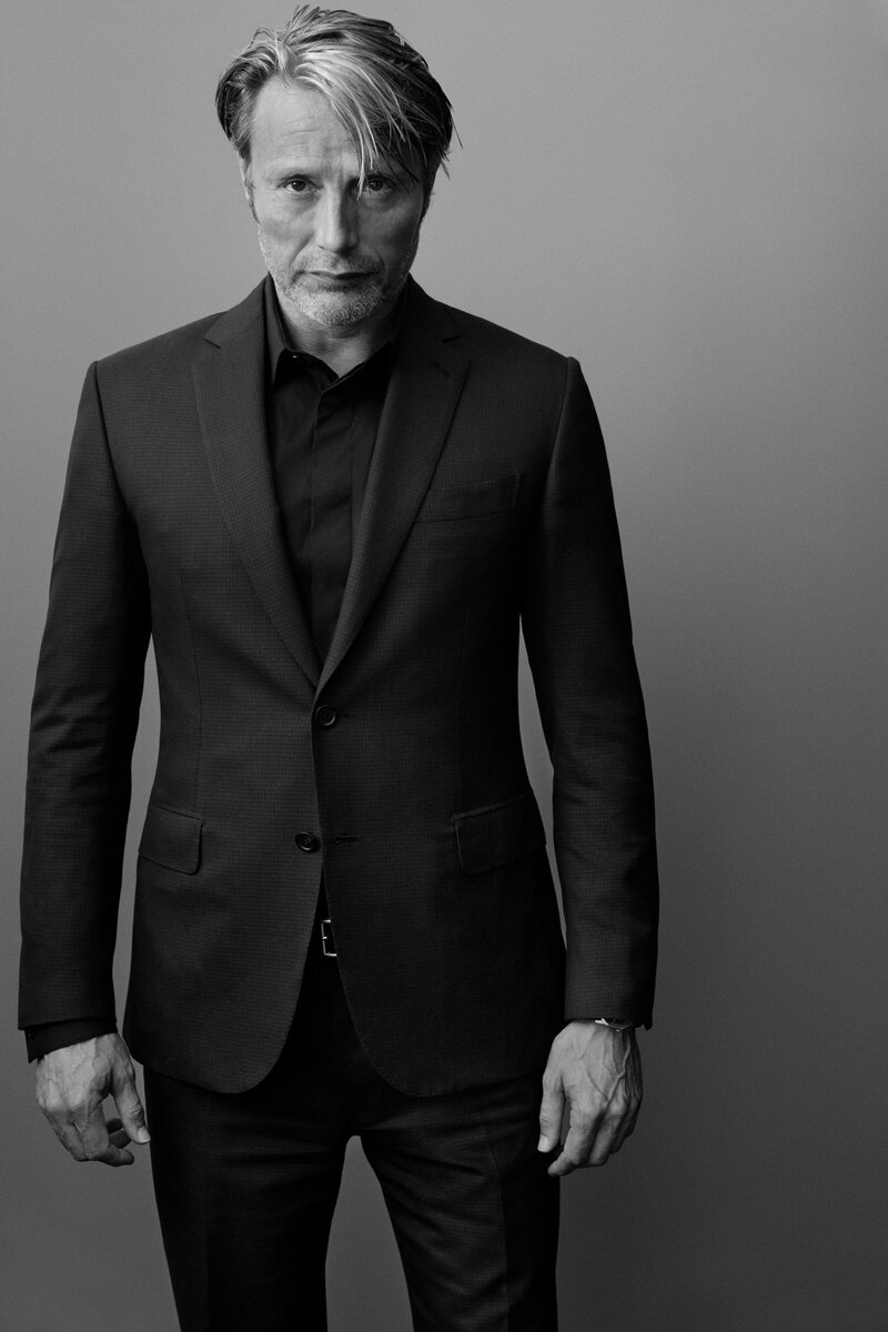 Успешный пользователь ширинки, Мэд ... Мэд Микельсон