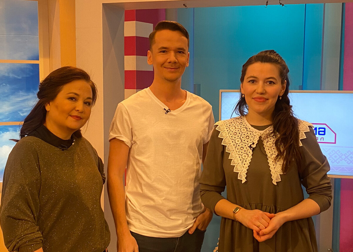 Фото на память с ведущей и гостьей прямого эфира.