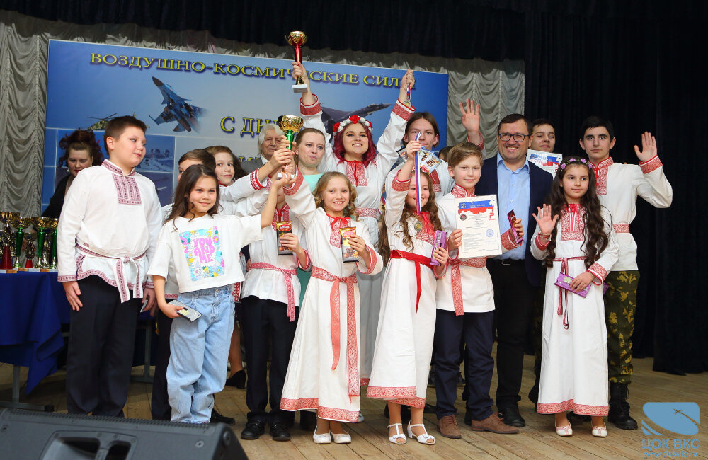 Фестиваль-конкурс патриотической песни «Голоса России» прошёл в Центральном офицерском клубе ВКС