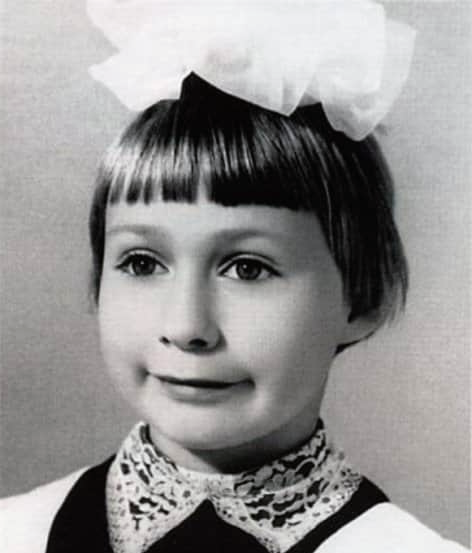 Мария в детстве