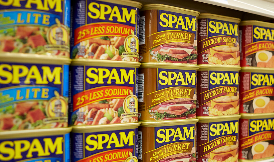 Below spam. Spam консервы. Spam консервы реклама. Spam еда. Консервы спам фото.