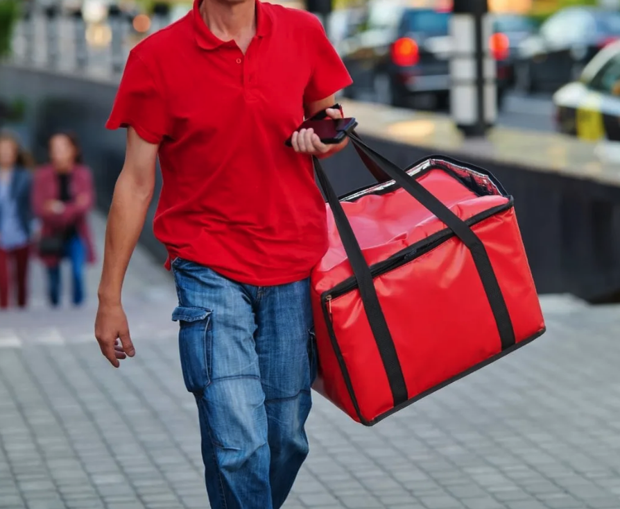 фикбук приколы. сможете доставить. доставщик еды. перевозка попутных грузов. вручение посылки.