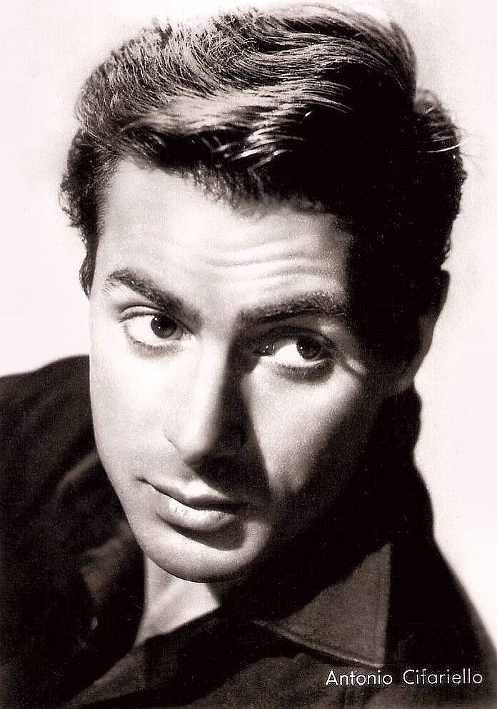 АНТОНИО ЧИФАРЬЕЛЛО