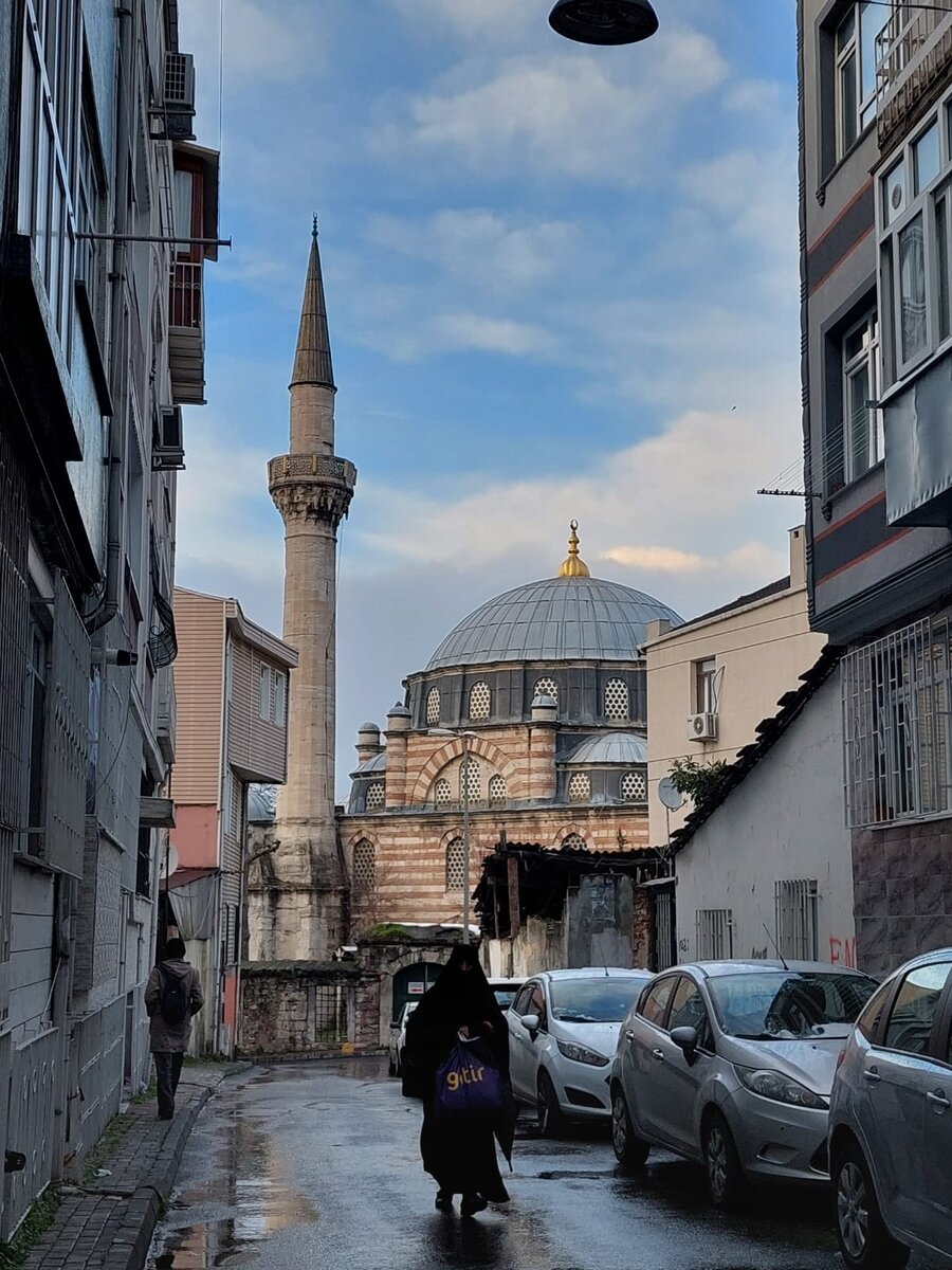 Балат, Фатих.