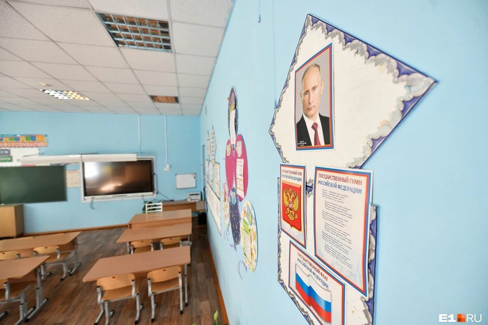 Из архивного фото Телеграмм канала