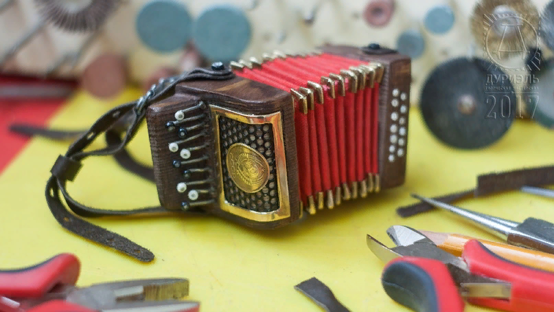 Гармошка своими руками. Поделка гармошка. Гармошка своими руками. Гармошка своими руками. Бумажная гармошка.