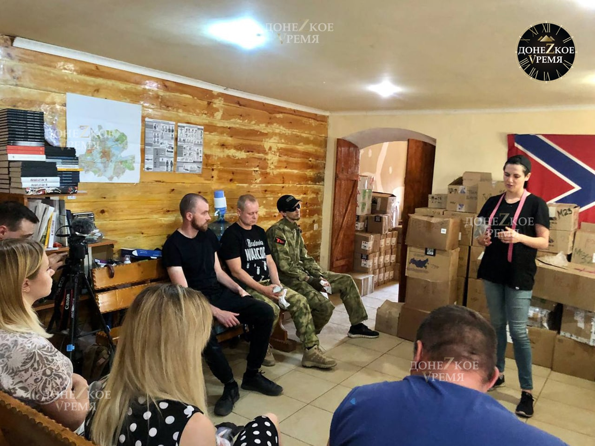 Гуманитарщики проекта “Тыл-22” провели занятия по медицинской подготовке для военкоров