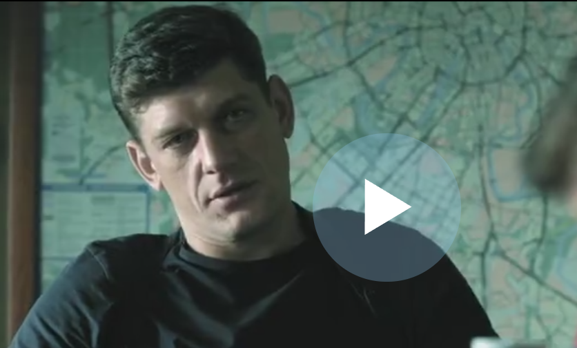 Раз два актер. Том харди и джерард батлер. Великий уравнитель 2. Раз два актер. Раз два актер.