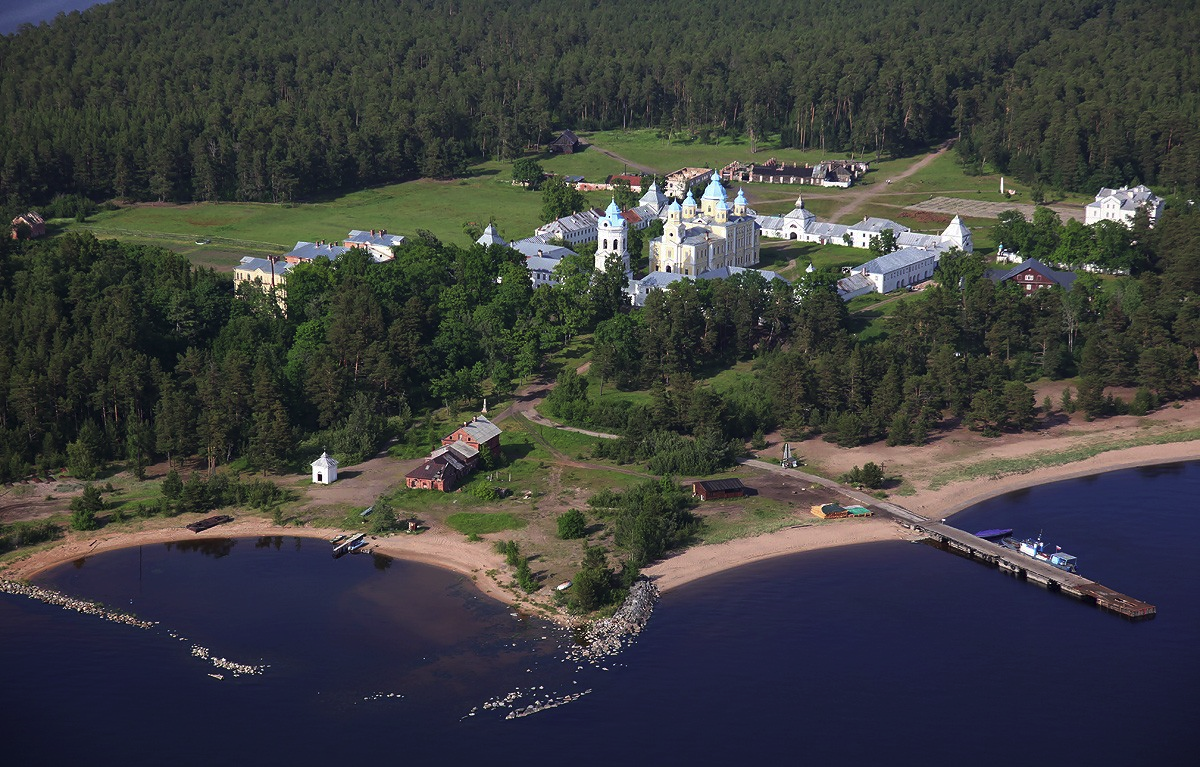 Фото с сайта:https://polis812.ru/blog/wp-content/uploads/2020/05/qsjspiylakpcgmhnqtuja.jpg