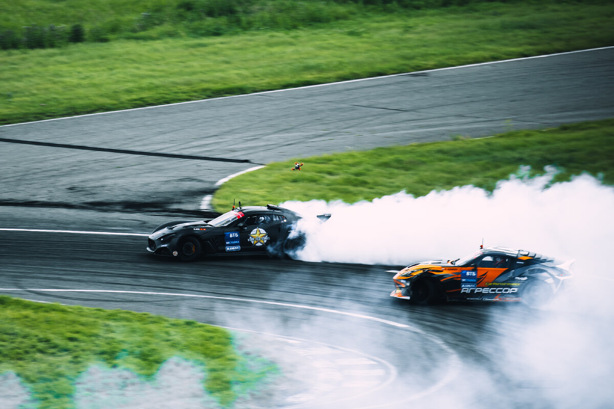 Flanker F на трассе легендарного автодрома RED RING в Красноярске.