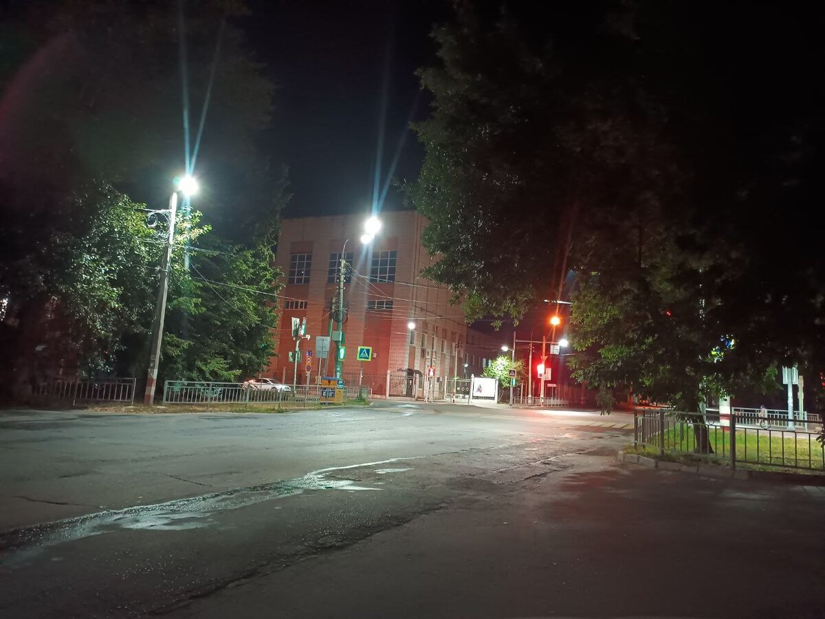 перекресток Робеспьера и Карла Маркса