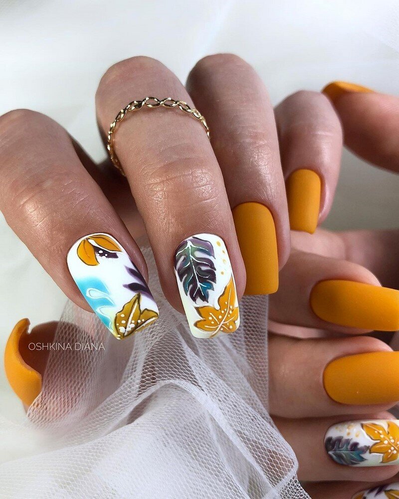 На портале LediXBeauty.ru можно также ознакомиться с зимними рисунками и нейл-артом на зиму 2023 года, где Вы сможете отыскать замечательные решения, какой модный маникюр с рисунком сделать этой зимой.