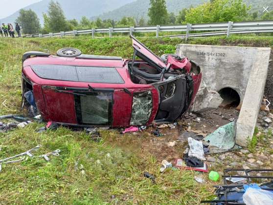    Водитель заснул за рулем, автомобиль перевернулся — в ДТП на Алтае погибли два человека МВД