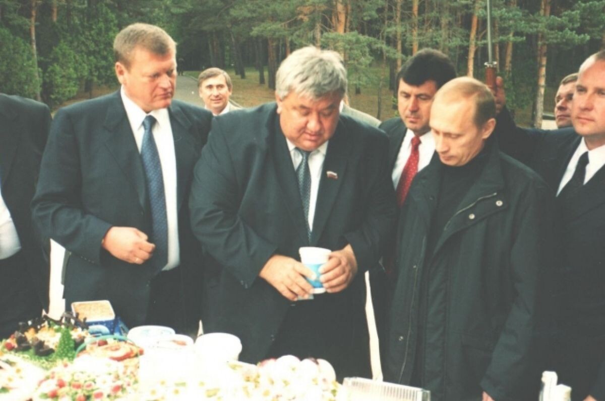    Кисловодский музей поделился снимками с отдыха молодого Путина