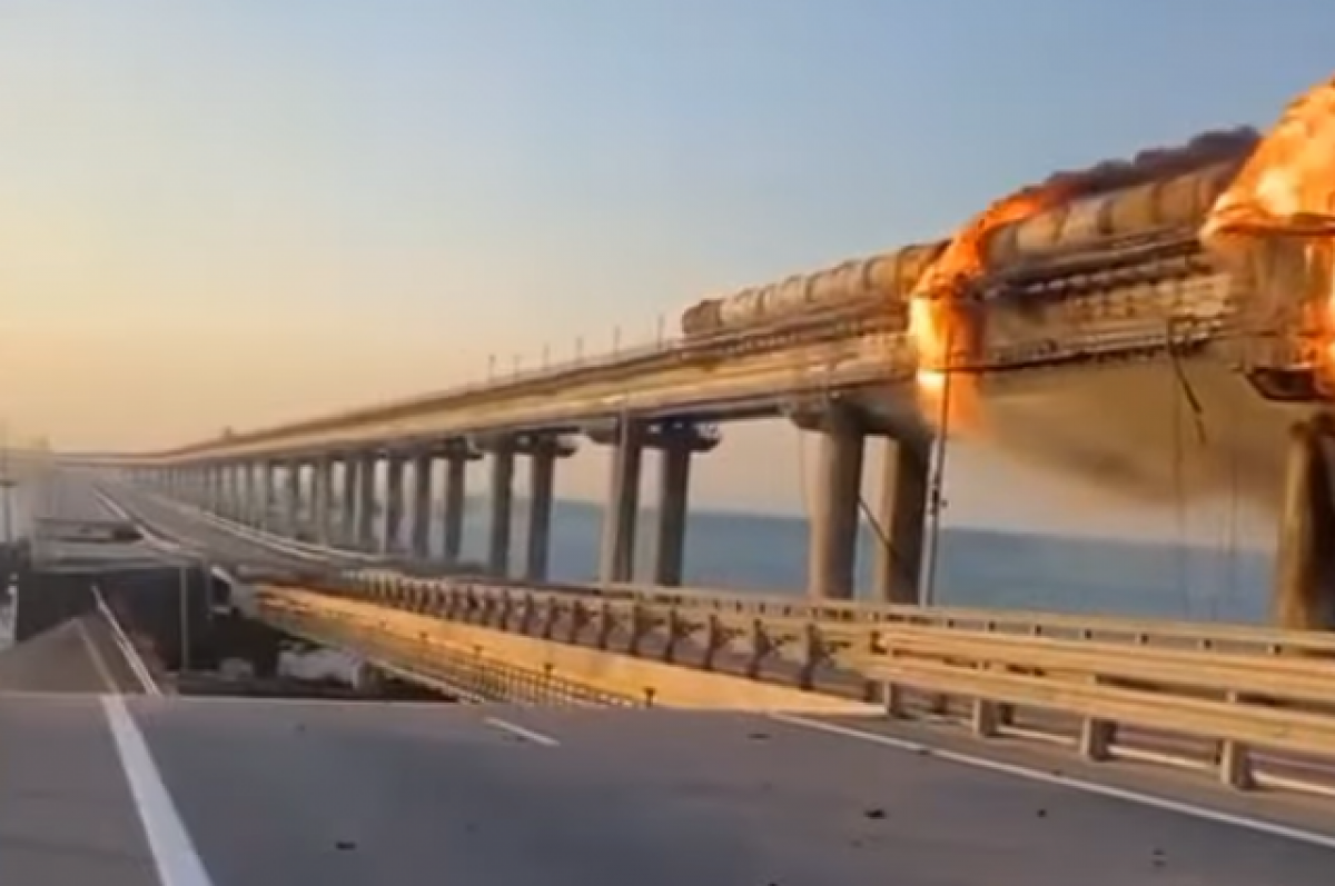 Новости дня крымский мост сегодня. Крымский мост 2022. Крымский мост взорвали 2022 8 октября. Атака на Крымский мост 2022.