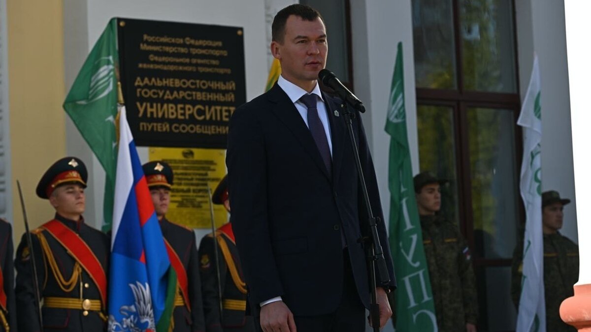     Это один из знаковых вузов региона. Глава края встретился с профессорско-преподавательским составом и студентами, обсудил перспективы развития.