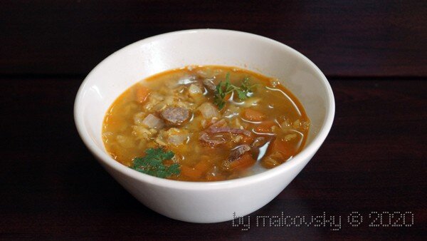 Суп гороховый с хамоном и копчёной колбасой