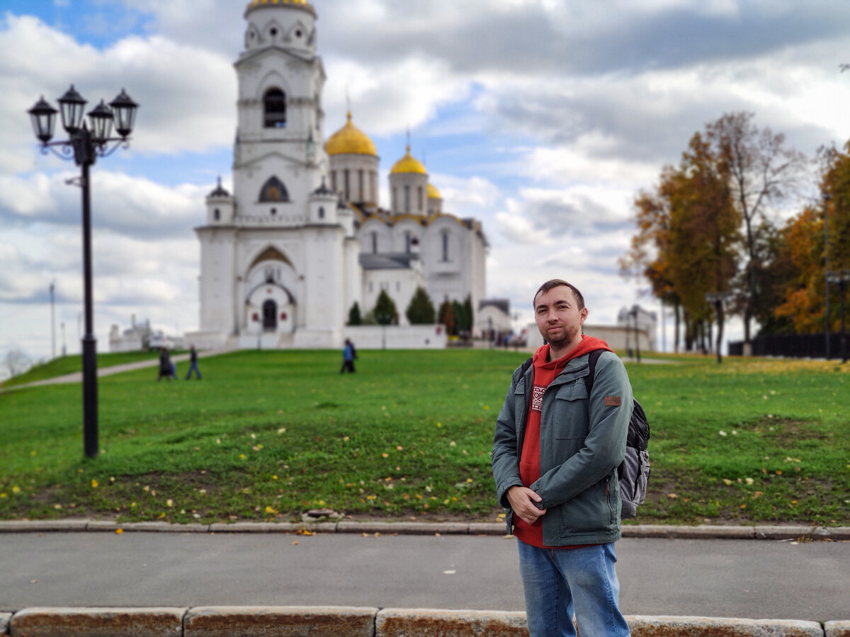 Но теперь я здесь. Привет! 