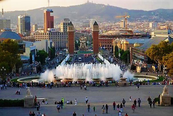 
Площадь Каталонии