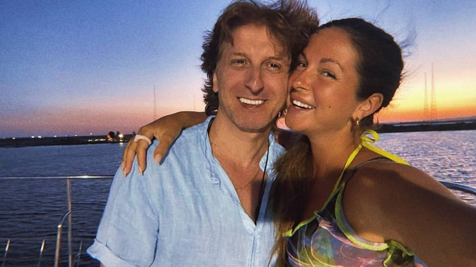     Источник здесь и далее: Соцсети