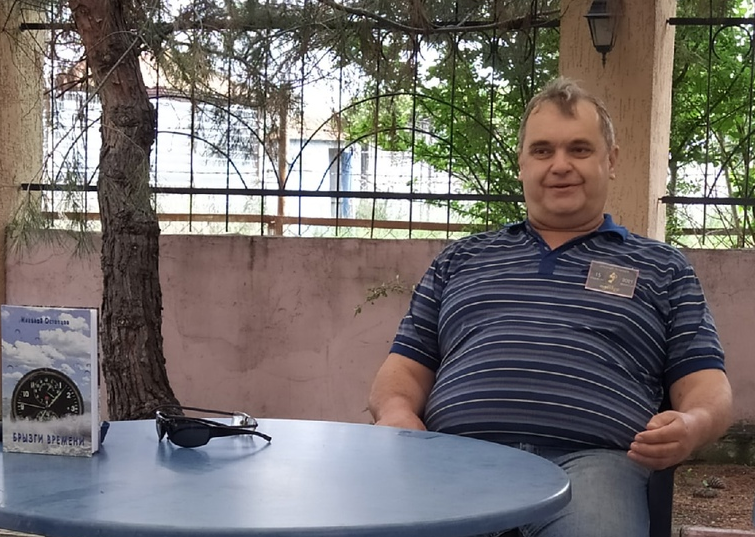 Рассказал, как "до такой жизни докатился", с чего начинал, когда продолжил... 
(с) Фото: Е. Горобцов