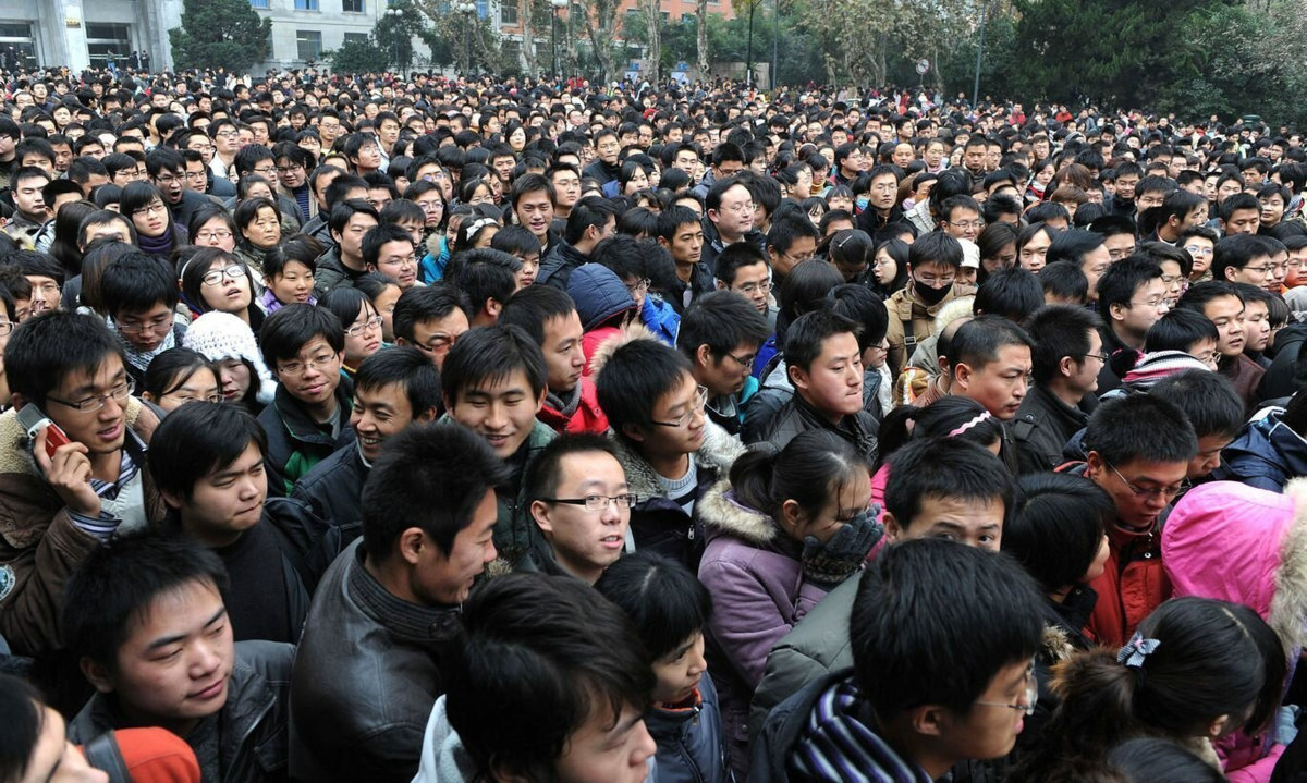 Чин народ. Толпа китайцев. Население Китая. Китай люди. Много китайцев.