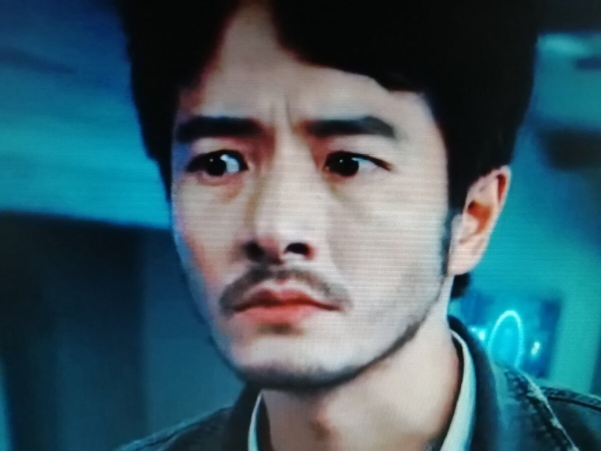 Кадр из фильма "Тараканий прилив" (2020)