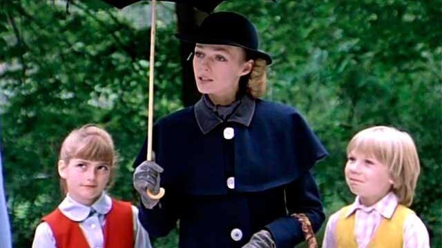 Мэри Поппинс.