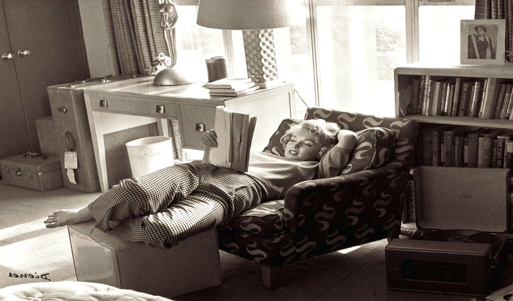 Так читают киносценарий. Звезды