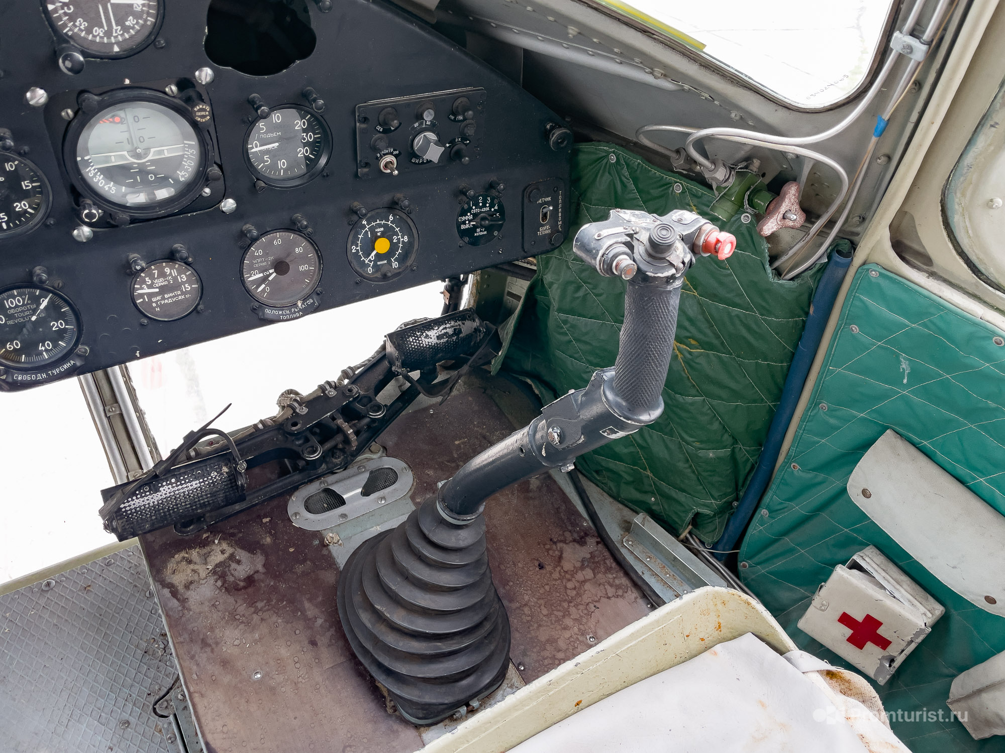 Вертолёт-кран Ми-10K. Показываю, какой он внутри. От кабины лётчиков и до хвостовой балки ???14
