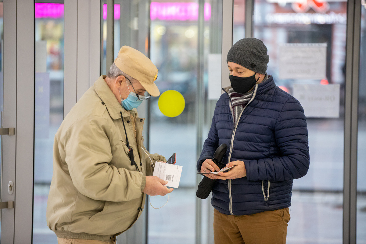 В Туле появились вакансии контролеров QR-кодов с зарплатой от 15 тысяч  рублей | Тульская служба новостей | Дзен