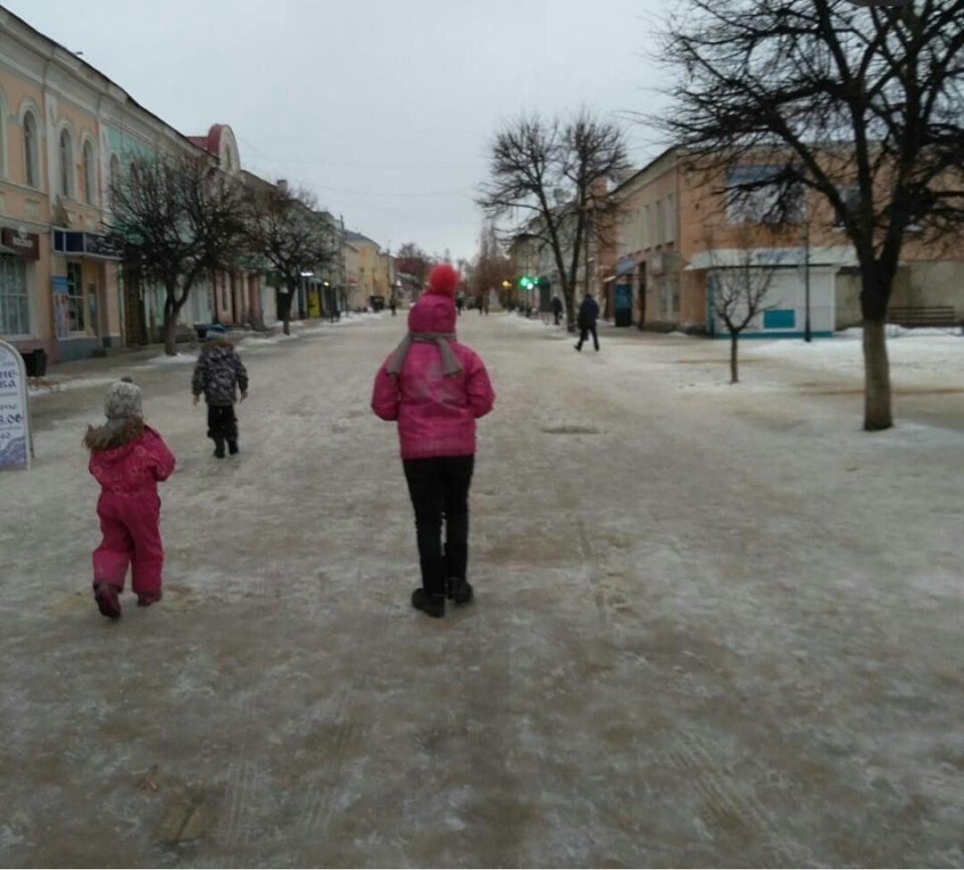 Пешеходная улица в центре Ельца.